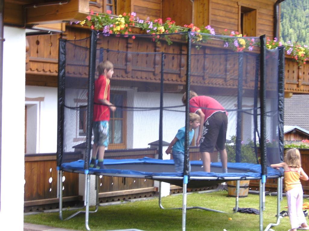 Apartmenthaus Innerkratzerhof Pragraten Luaran gambar